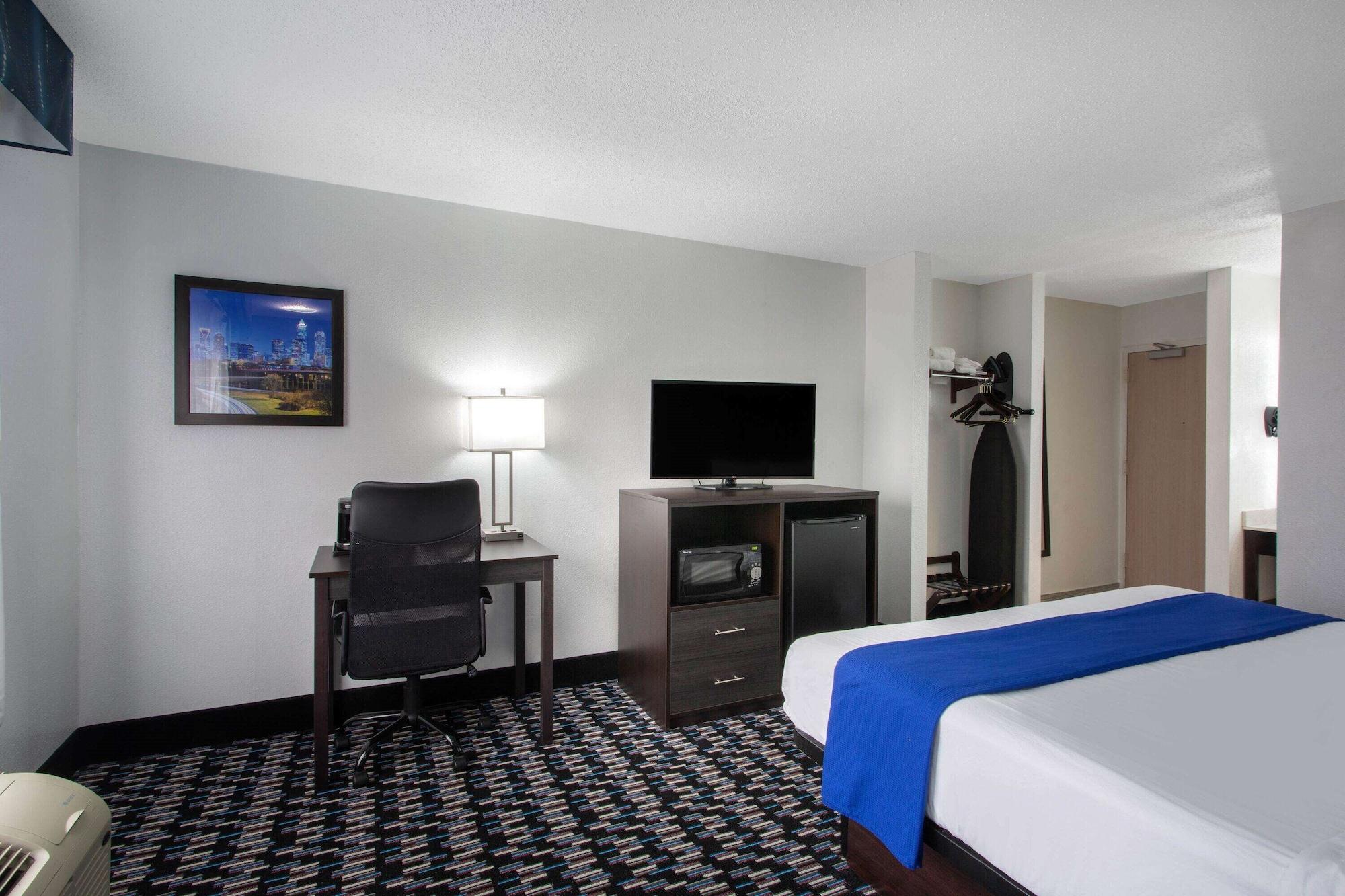 Baymont By Wyndham Charlotte University Zewnętrze zdjęcie