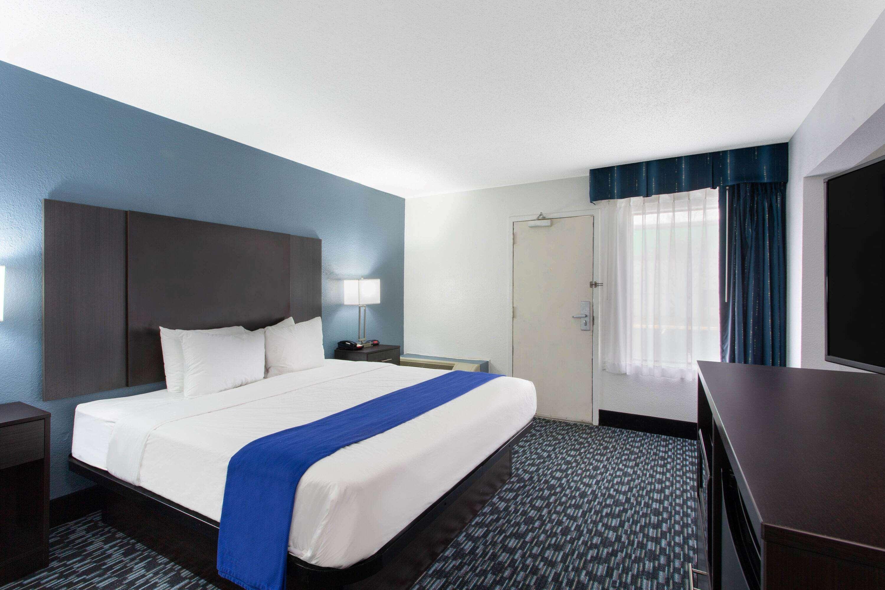 Baymont By Wyndham Charlotte University Zewnętrze zdjęcie